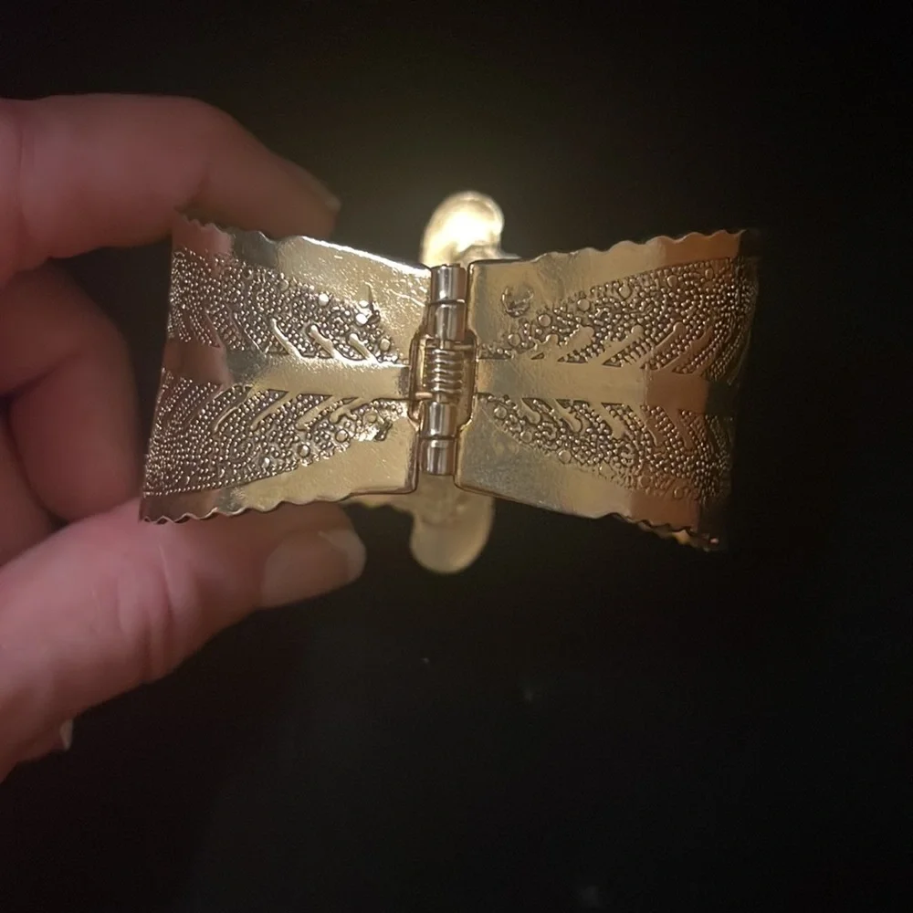 Gold leaf braclet - Picture 4 of 8